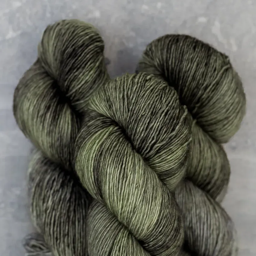 Madelinetosh ASAP Grey Garden Wolle Super Bulky 82m