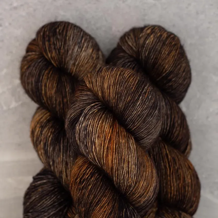 Madelinetosh Twist Light Coffee Grounds Garn 384m Sockenwolle