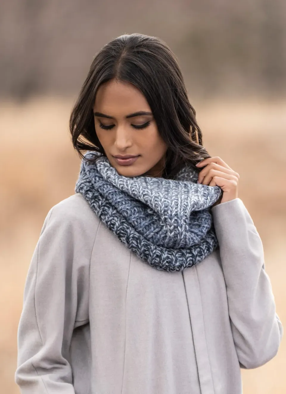 Blue Sky Fibers Classic Series 202243 Issaquah Cowl Loop Anleitung