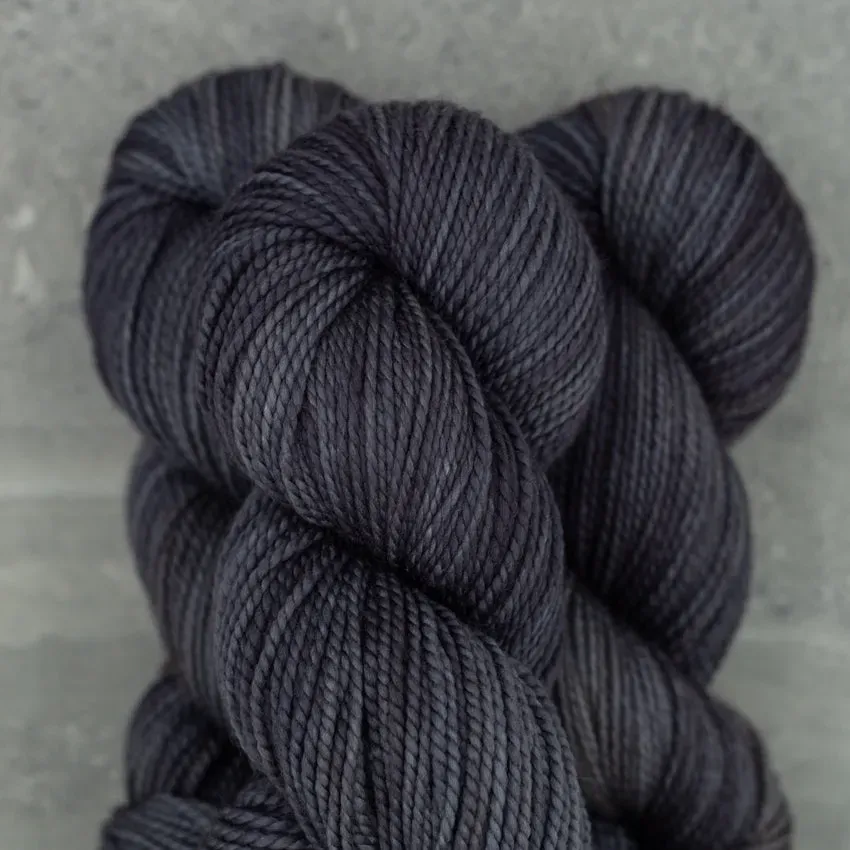 Madelinetosh Farm Twist Composition Book Gray Wolle DK