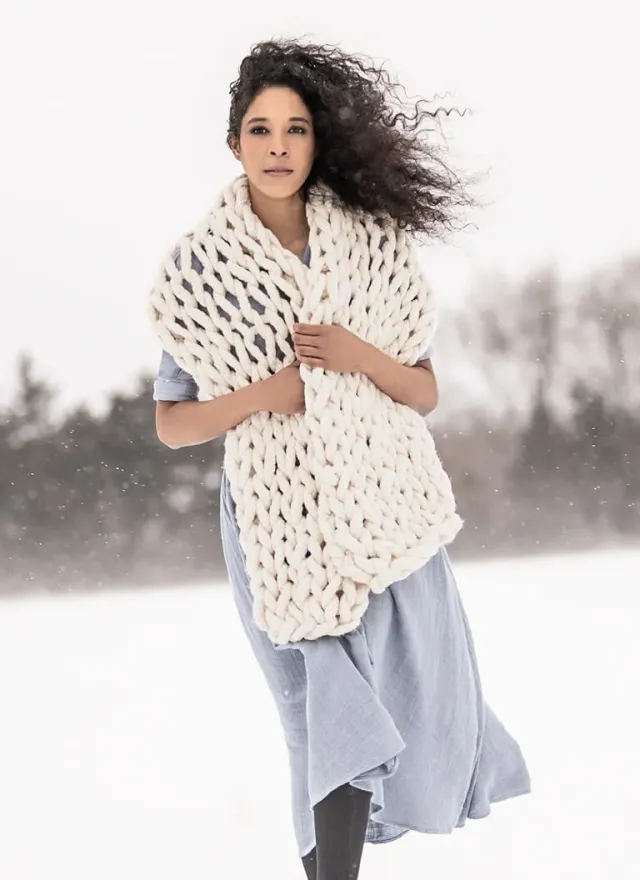 Blue Sky Fibers Arm Knit Wrap Strickanleitung Woolstok