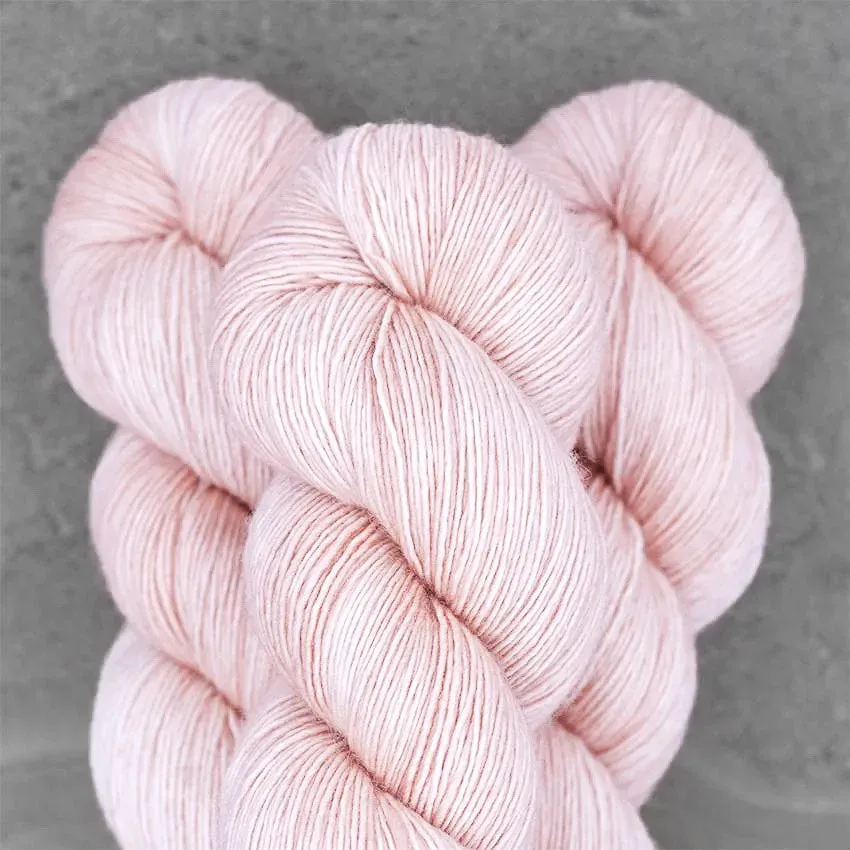 Madelinetosh Farm Twist Rose Wolle 205m Superwash
