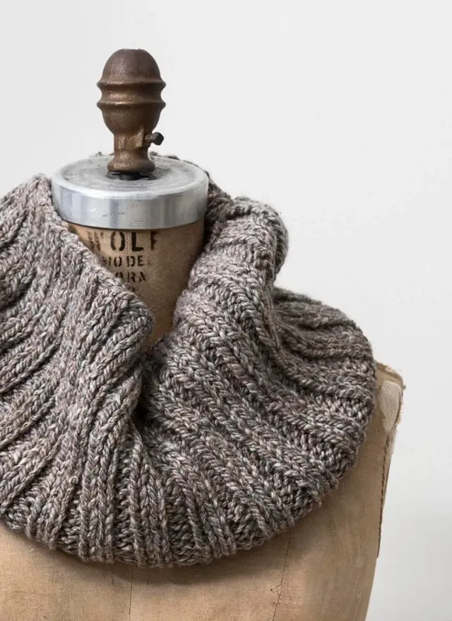 Blue Sky Fibers Long Island Cowl Strickanleitung Alpaka Seide