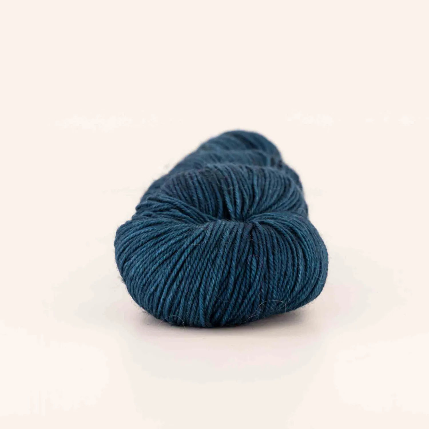 Cowgirlblues Proper Sock Cape Storm Sockenwolle